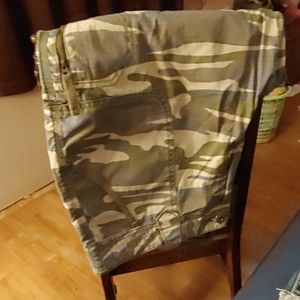 Cabelas Camoflauge Pants